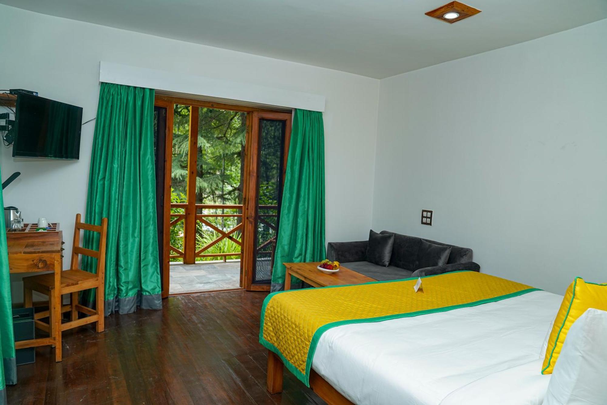 Готель Zone Connect By The Park, Manali Екстер'єр фото