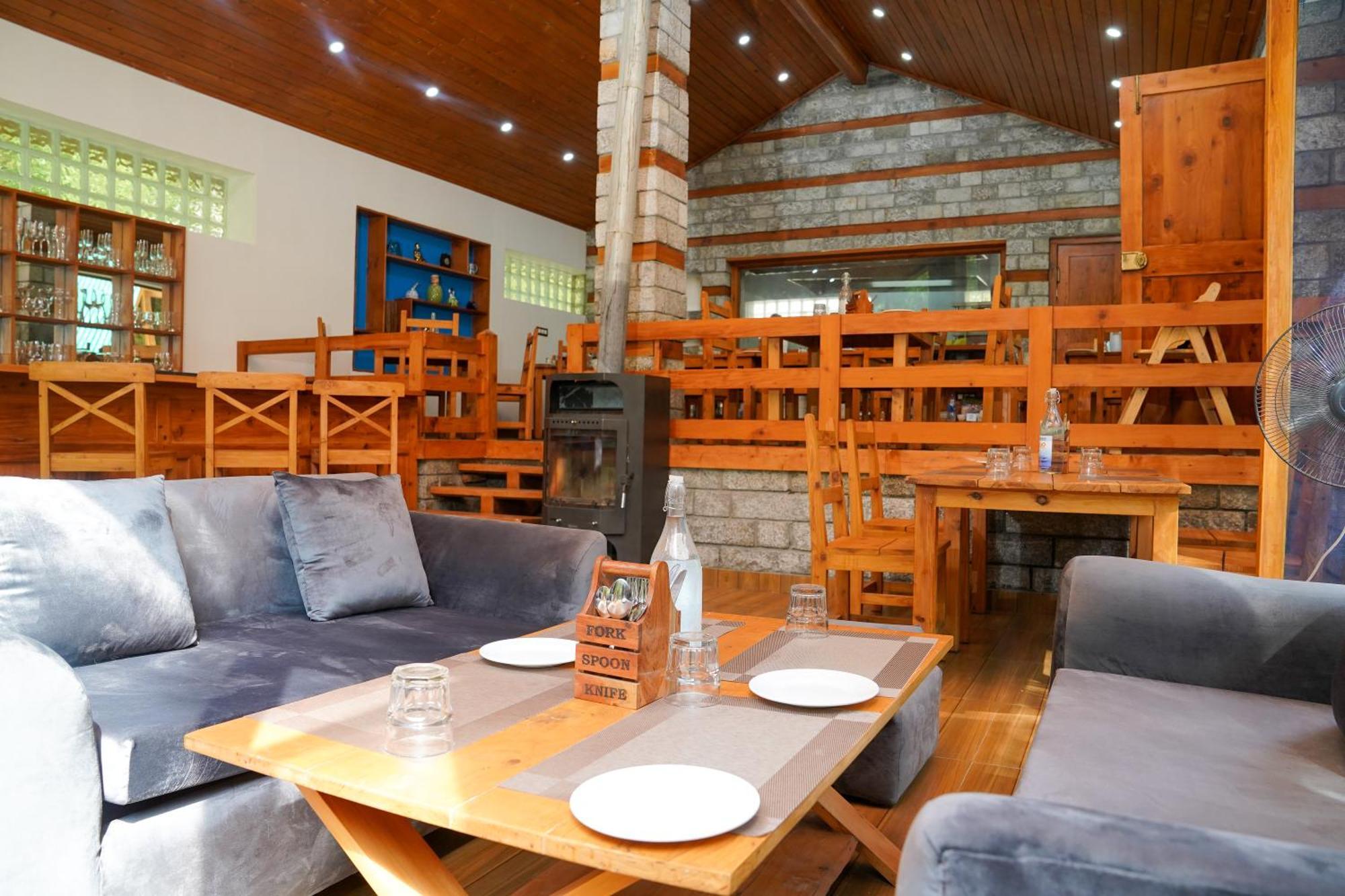 Готель Zone Connect By The Park, Manali Екстер'єр фото