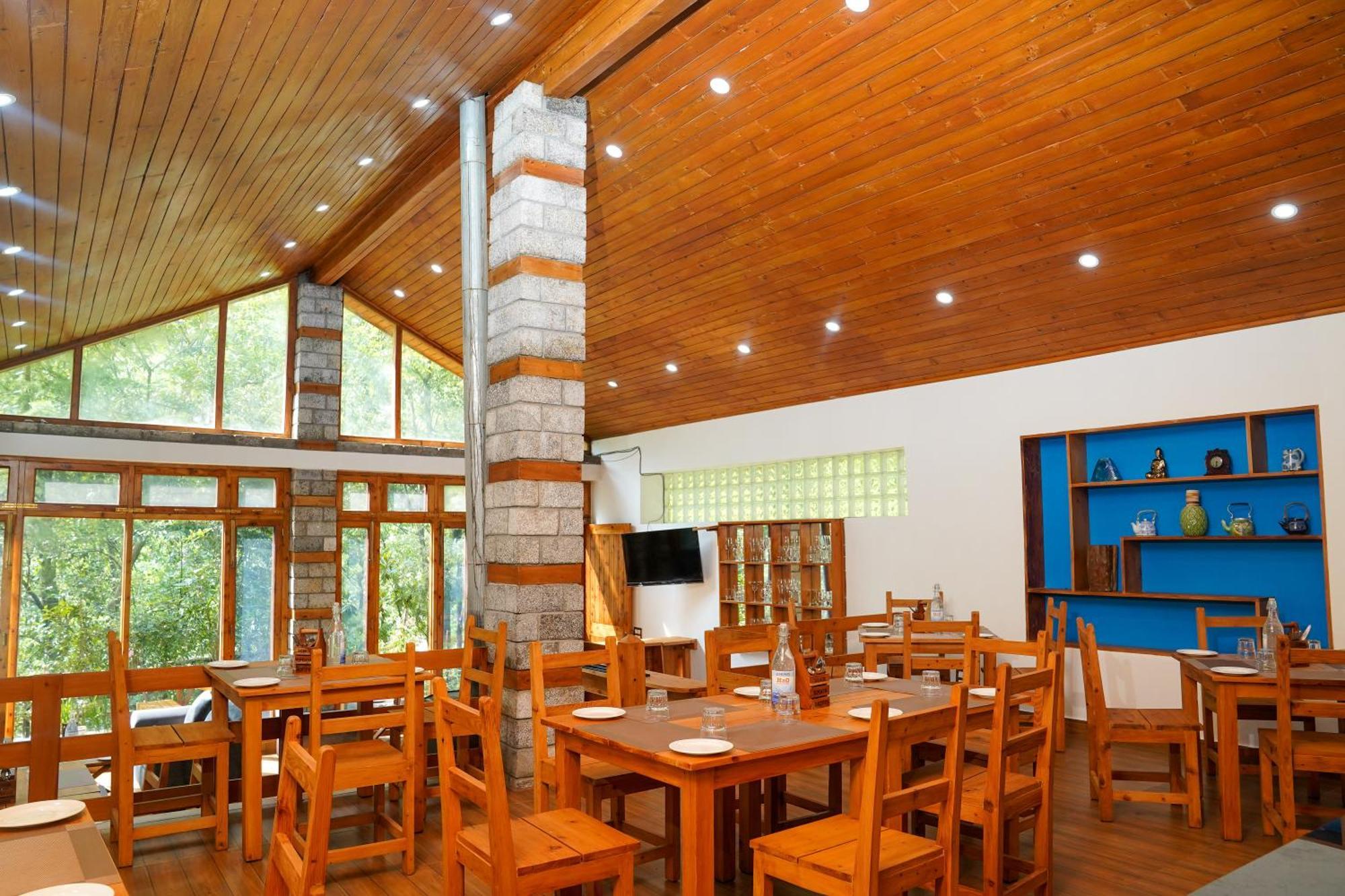 Готель Zone Connect By The Park, Manali Екстер'єр фото